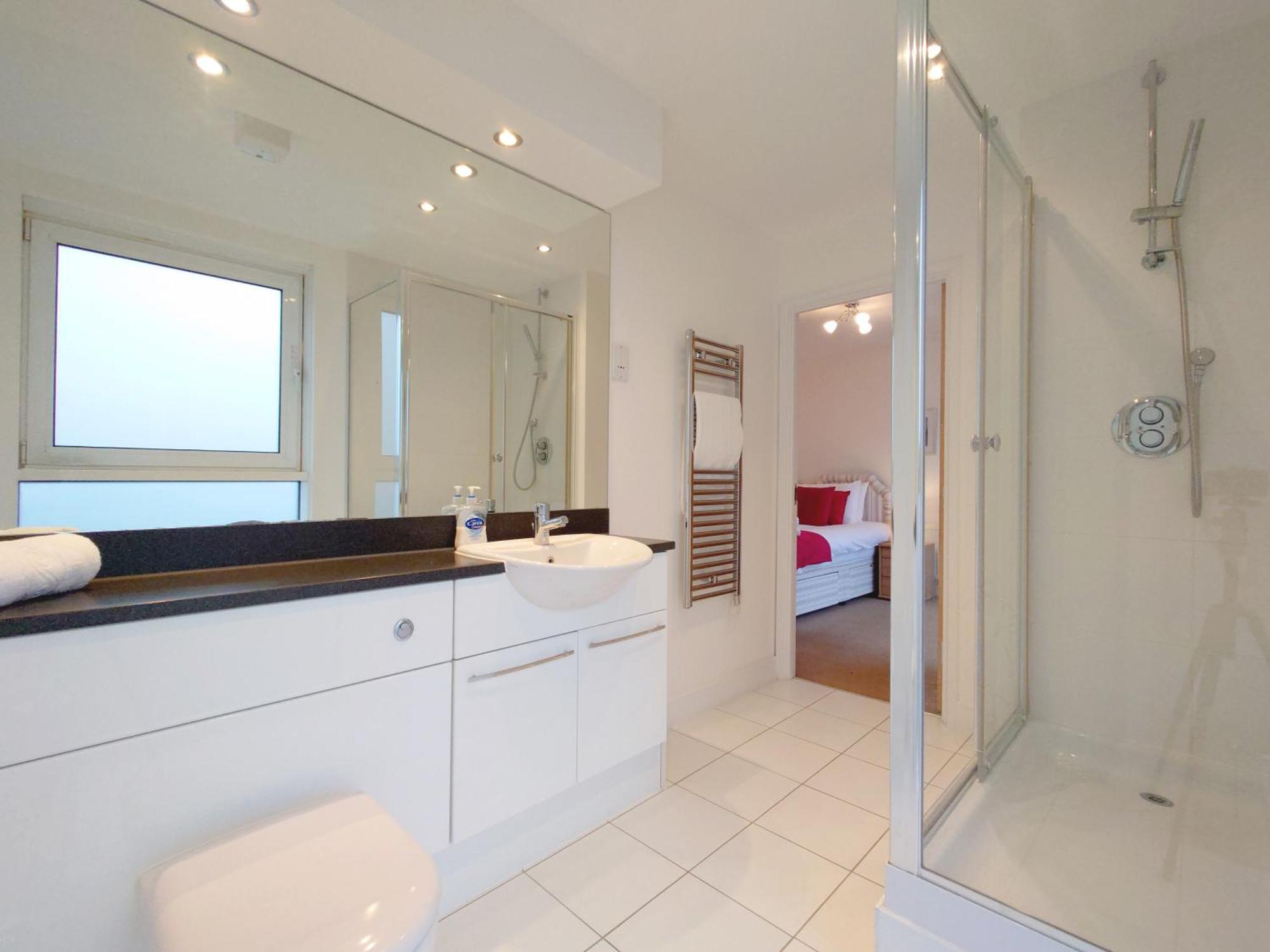 London Excel Stays - Three Bed Serviced Apartment Zewnętrze zdjęcie