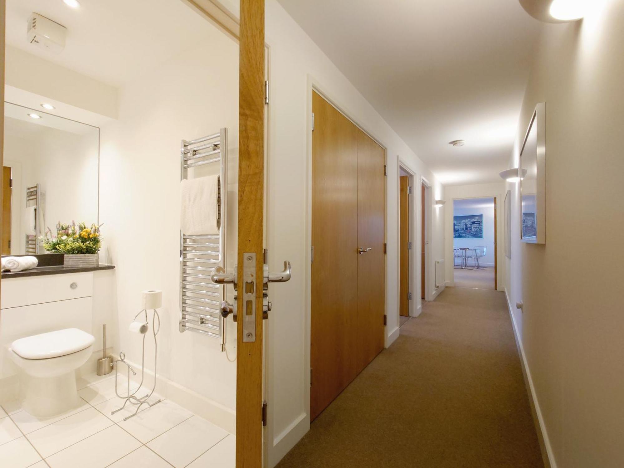 London Excel Stays - Three Bed Serviced Apartment Zewnętrze zdjęcie