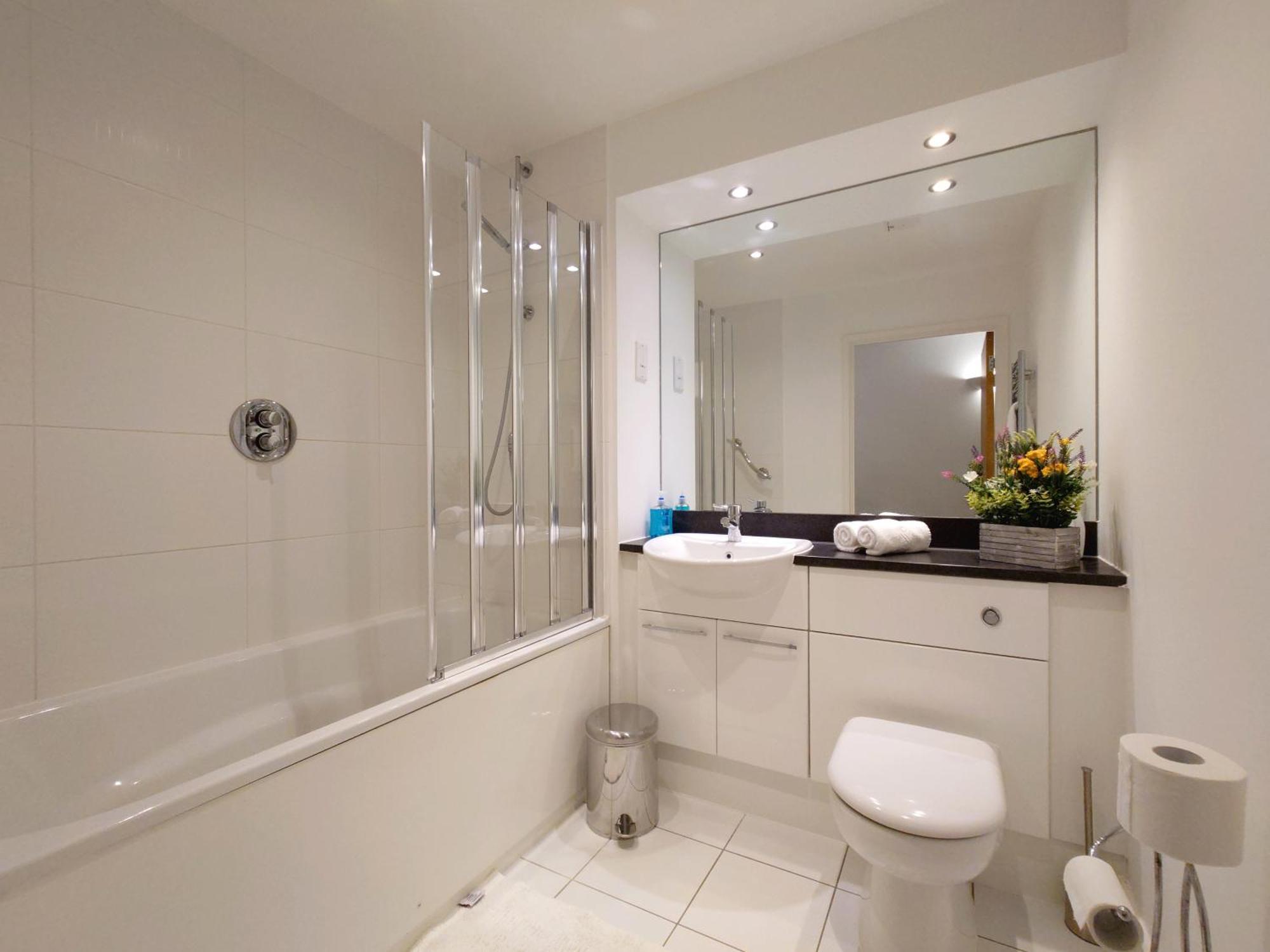 London Excel Stays - Three Bed Serviced Apartment Zewnętrze zdjęcie